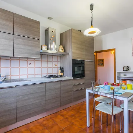 شقة Casa Di Neva By Interhome