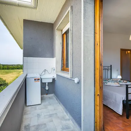 شقة Casa Di Neva By Interhome